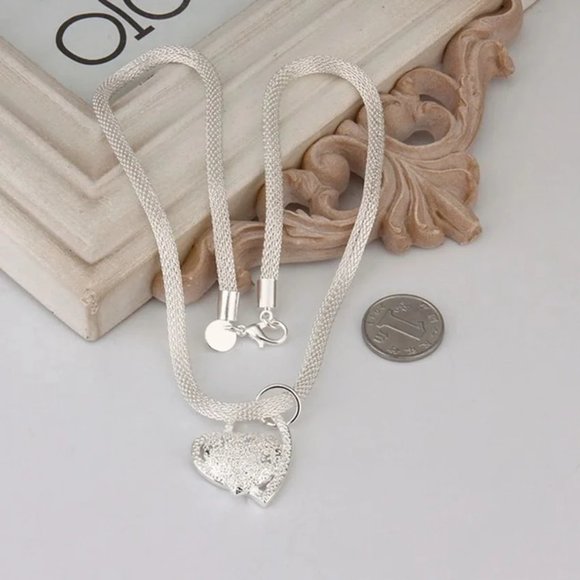 ❤️ NEW 💎 Luxury Heart 925 Sterling Silver Necklace - Picture 8 of 10